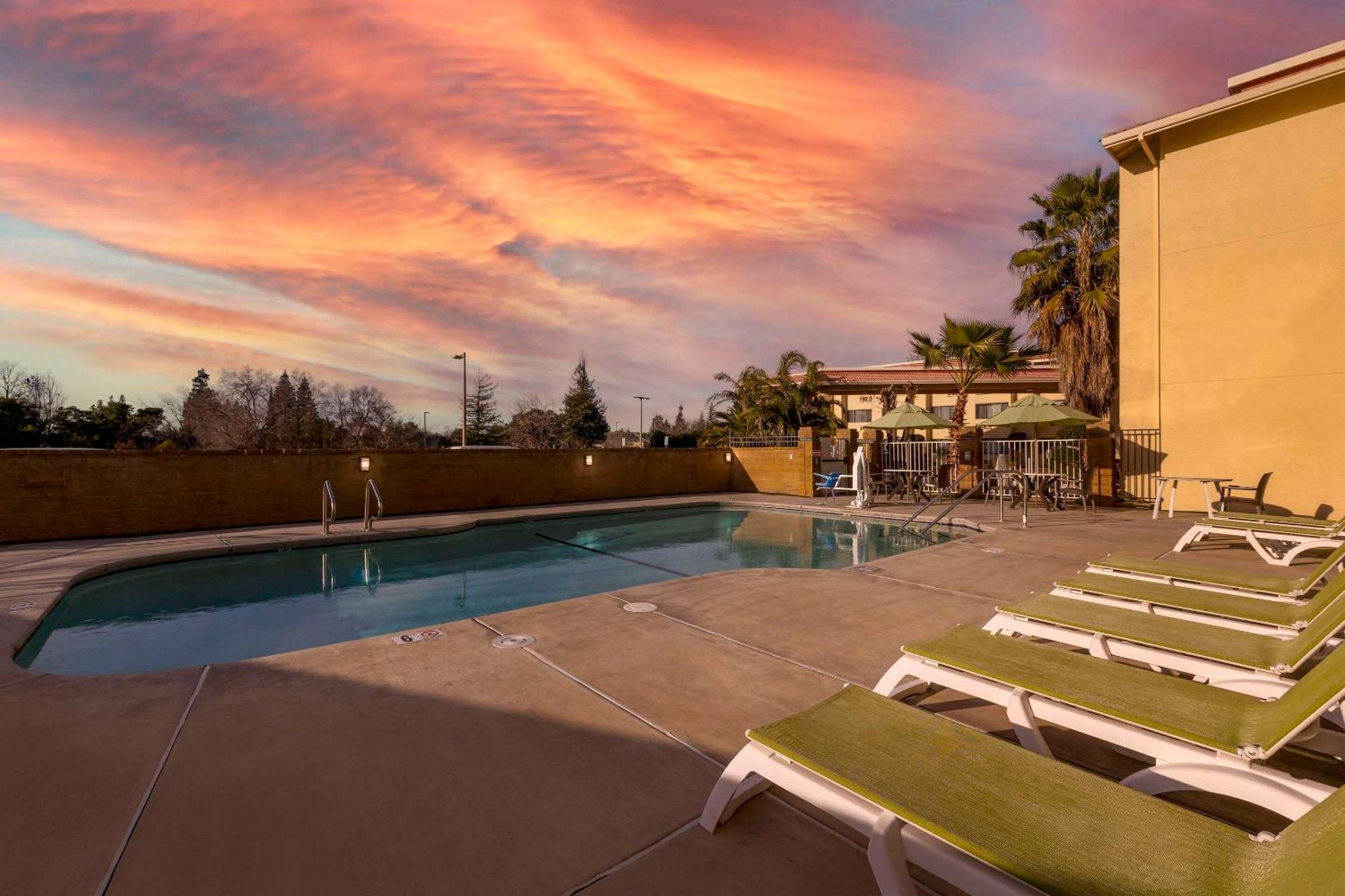Comfort Inn & Suites Rocklin - Roseville Luaran gambar